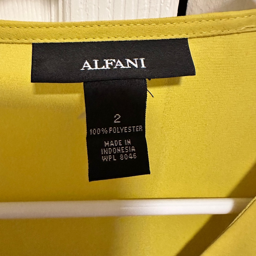 Alfani Vibrant Yellow Top